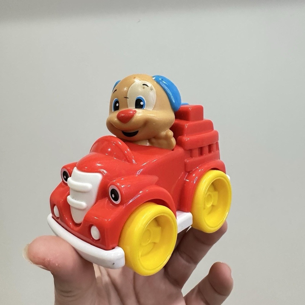 2014 Fisher Price Puppy Fire Engine Toy Car 4" Red‎ Laugh & Learn Pup RARE